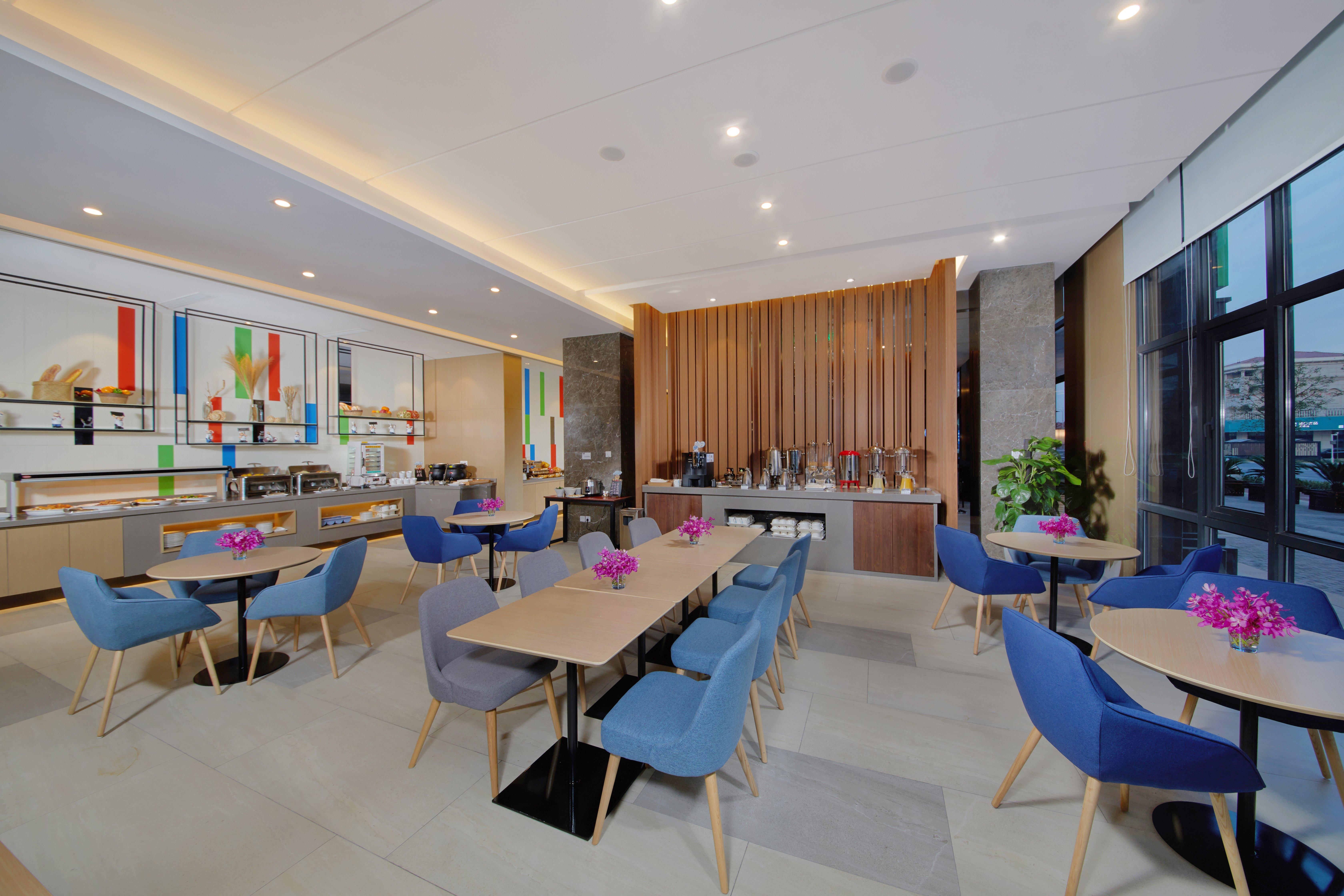 Holiday Inn Express Zhangjiagang East By Ihg Ngoại thất bức ảnh