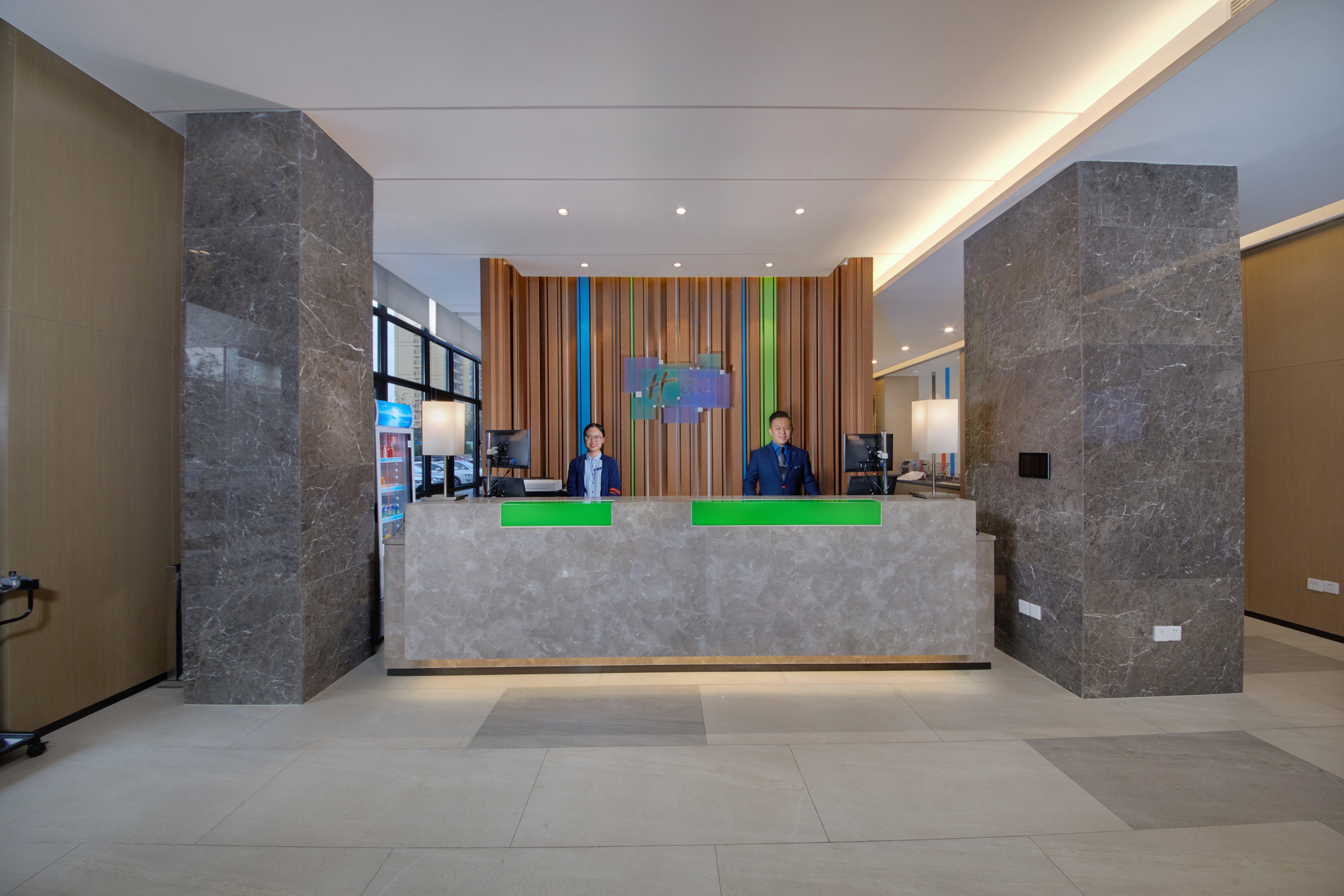 Holiday Inn Express Zhangjiagang East By Ihg Ngoại thất bức ảnh