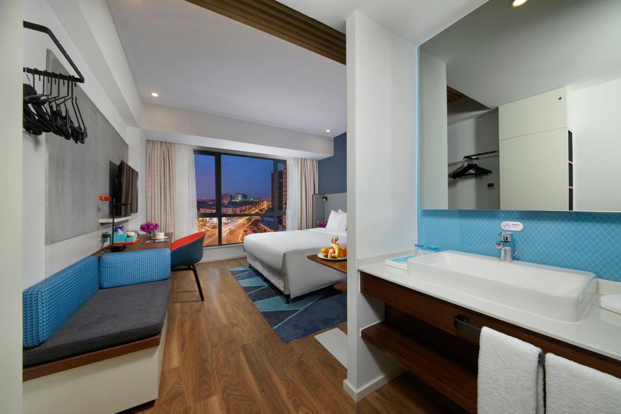 Holiday Inn Express Zhangjiagang East By Ihg Ngoại thất bức ảnh